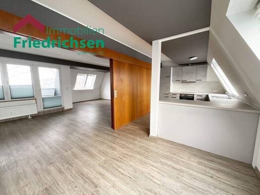 Wohnung zur Miete 945 € 3 Zimmer 101,2 m² 2. Geschoss Niebüll 25899