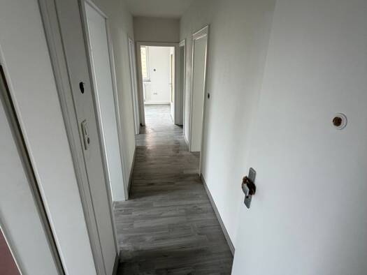 Wohnung zur Miete 950 € 4 Zimmer 75 m² frei ab sofort Ochsenfurt 97199