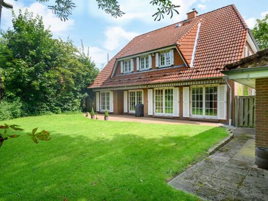Einfamilienhaus zum Kauf 990.000 € 6 Zimmer 250 m² 812 m² Grundstück frei ab 01.09.2026 Burgdorf Burgdorf 31303