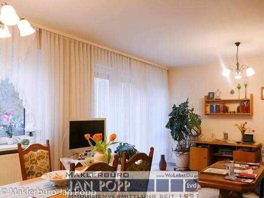 Wohnung zur Miete 475 € 2 Zimmer 70,3 m² 2. Geschoss frei ab 01.03.2026 Greiz 07973