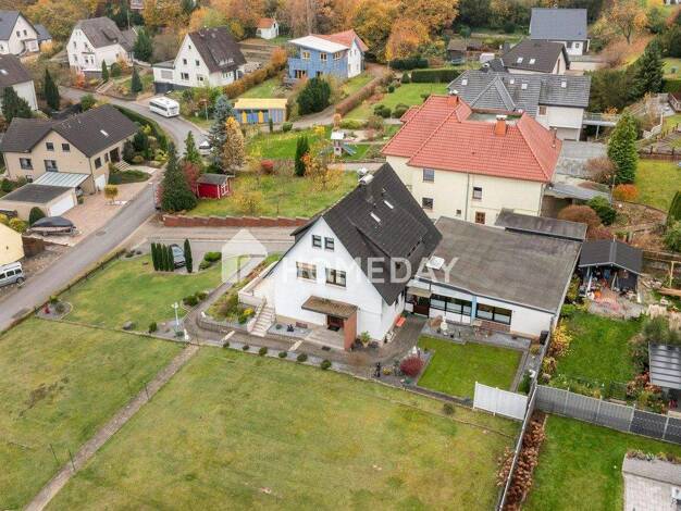 Mehrfamilienhaus zum Kauf 365.000 € 8 Zimmer 151 m² 857 m² Grundstück Schweicheln-Bermbeck Hiddenhausen 32120