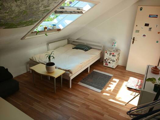 WG-Zimmer zur Miete 530 € 18 m² frei ab sofort Ostend Frankfurt am Main 60385