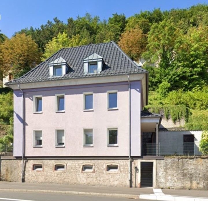 Haus zum Kauf 650.000 € 8 Zimmer 220 m²<br/>Wohnfläche 760 m²<br/>Grundstück Zell a. Main 97299