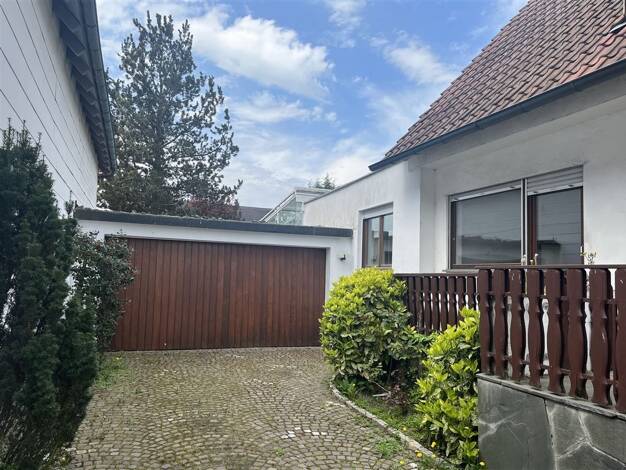Einfamilienhaus zum Kauf als Kapitalanlage geeignet 445.000 € 6 Zimmer 240 m² 595 m² Grundstück Neuburg am Rhein 76776