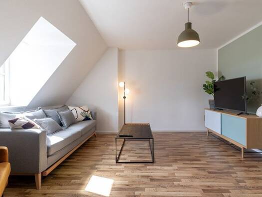 Wohnung zur Miete 700 € 2 Zimmer 58,6 m² 5. Geschoss frei ab 01.08.2026 Dr.-Friedrichs-Ring 21a Innenstadt Zwickau 08056