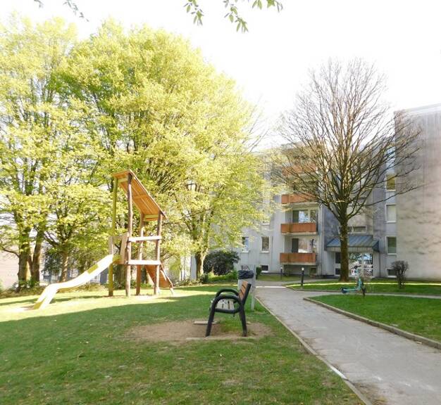 Wohnung zur Miete 761 € 4 Zimmer 95,2 m² frei ab 28.07.2025 Dasnöckel 50 Höhe Wuppertal 42329