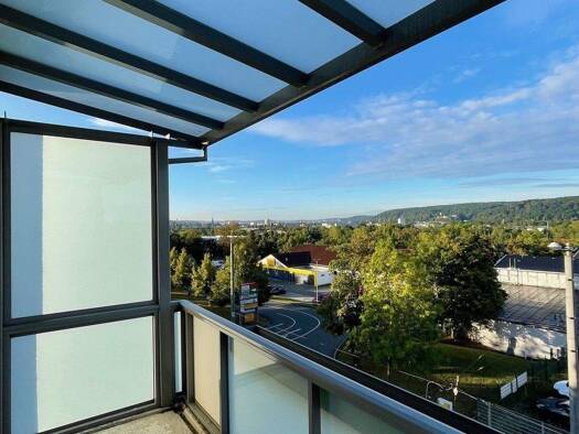 Wohnung zur Miete 287 € 2 Zimmer 47,9 m² 3. Geschoss Berliner Str. 214 Tinz Gera 07546