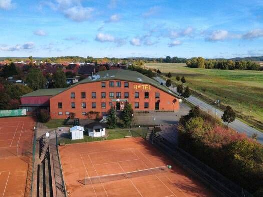 Gastronomie/Hotel zum Kauf 300 m² Gastrofläche 10.240 m² Grundstück Am Stall 1 Pinnow 19065
