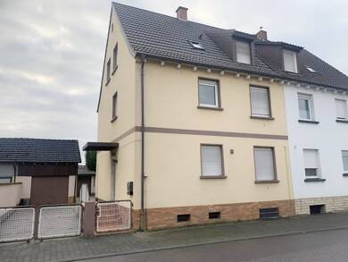 Doppelhaushälfte zum Kauf 329.000 € 7 Zimmer 130 m² 353 m² Grundstück Reilingen 68799