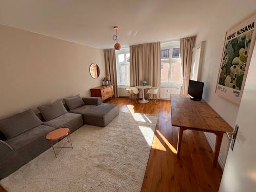 Wohnung zur Miete 1.455 € 2 Zimmer 53 m² Geschoss 4/5 frei ab sofort Mitte Berlin 10119