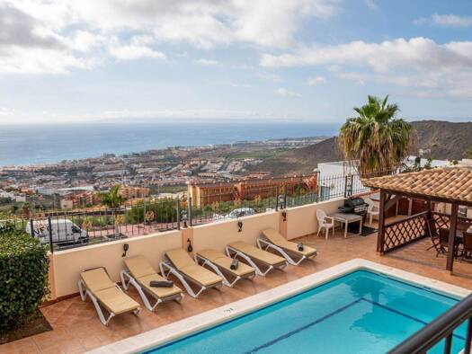 Einfamilienhaus zum Kauf 1.500.000 € 9 Zimmer 180 m² 500 m² Grundstück Costa Adeje / San Eugenio 38660