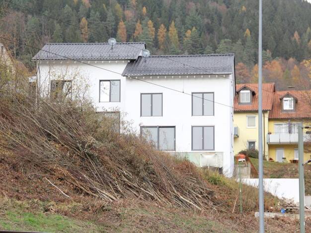 Doppelhaushälfte zum Kauf - Erstbezug provisionsfrei 595.000 € 7 Zimmer 198 m² 380 m² Grundstück Bad Wildbad 75323