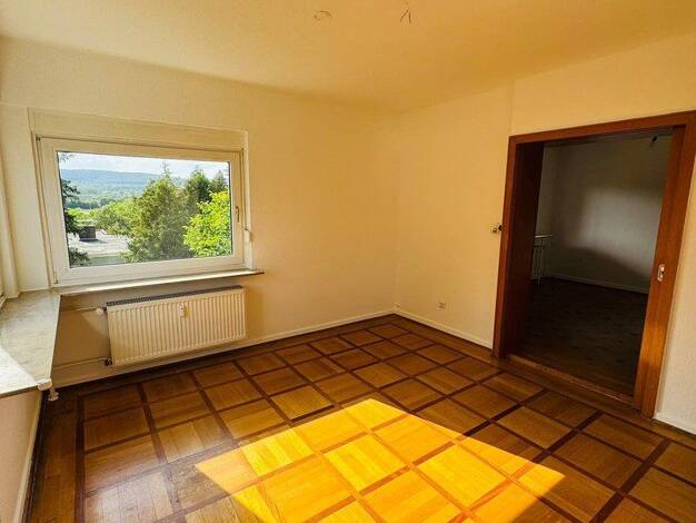 Wohnung zur Miete 1.345 € 4 Zimmer 92 m² 1. Geschoss Burgholzhausen Friedrichsdorf 61381