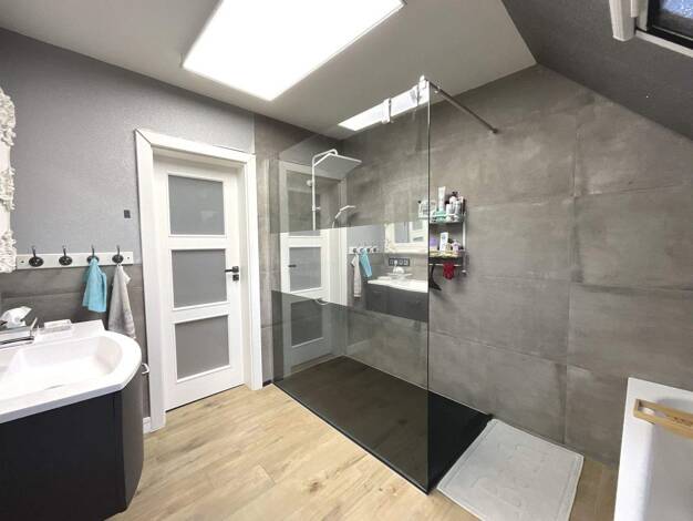 Mehrfamilienhaus zum Kauf 399.900 € 11 Zimmer 340 m² 750 m² Grundstück Frankershausen Berkatal 37297