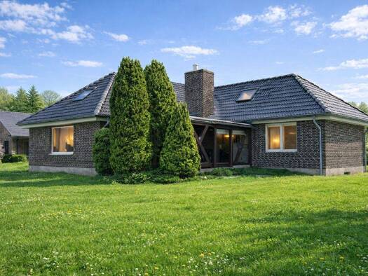 Bungalow zum Kauf 349.000 € 4 Zimmer 110 m² 1.497 m² Grundstück Ebstorf 29574