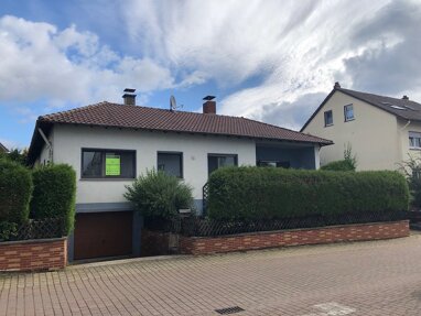 Doppelhaushälfte zum Kauf 329.000 € 4 Zimmer 89,7 m² 442,7 m² Grundstück frei ab sofort Strinz-Trinitatis Hünstetten / Strinz-Trinitatis 65510