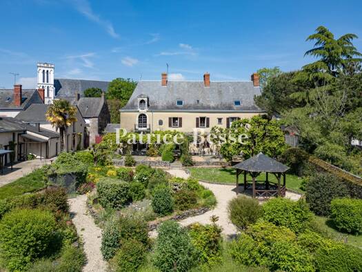 Einfamilienhaus zum Kauf 1.090.000 € 20 Zimmer Centre Angers 49000