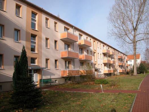 Wohnung zur Miete 350 € 2 Zimmer 49,9 m² 2. Geschoss frei ab 01.12.2026 Lessingstraße 6 Braunsbedra Braunsbedra 06242