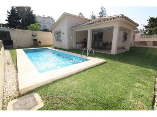 Reihenhaus zur Miete 2.700 € 2 Zimmer 165 m² 399 m² Grundstück Marbella 29660