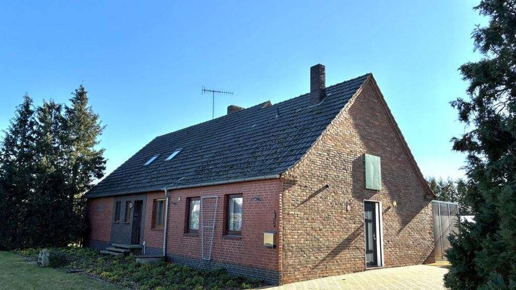 Einfamilienhaus zum Kauf 189.000 € 7 Zimmer 144,2 m² 2.501 m² Grundstück Wagenfeld 49419