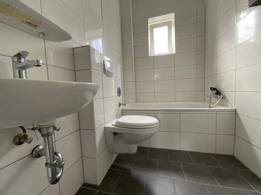 WG-Zimmer zur Miete 409 € 3 Zimmer 59,5 m² EG frei ab 17.04.2026 Dirschauer Straße 29 Fedderwardergroden Wilhelmshaven 26388