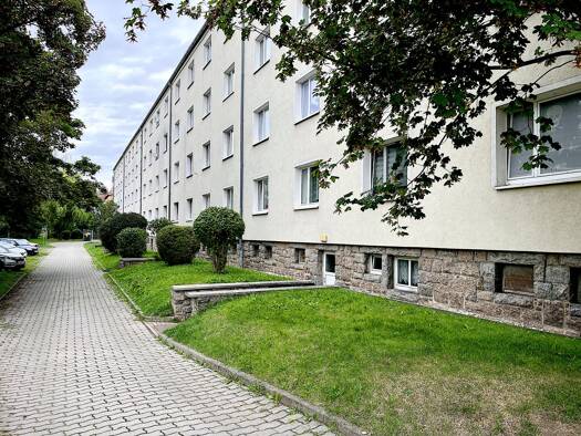 Wohnung zur Miete 329 € 3 Zimmer 60 m² Geschoss 2/3 frei ab sofort Leipziger Straße 117 Pölbitz Zwickau 08058