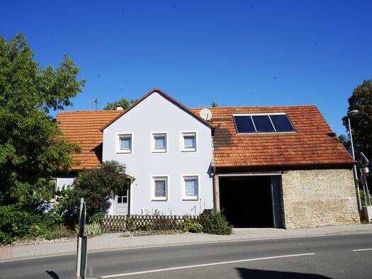 Einfamilienhaus zum Kauf 439.000 € 6 Zimmer 128 m² 1.216 m² Grundstück frei ab sofort Schützenstraße 9 Mainbernheim 97350