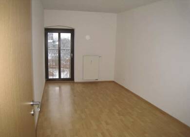Wohnung zur Miete 386 € 2 Zimmer 56,8 m² Dachgeschoss, 4. Geschoss frei ab sofort Bürgeler Straße . Klosterbergegarten Magdeburg 39104