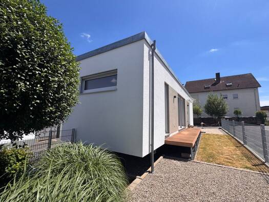 Haus zur Miete 660 € 2 Zimmer 40 m² 180 m² Grundstück frei ab 01.09.2026 Schaafheim 64850