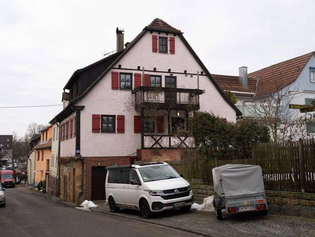 Mehrfamilienhaus zur Miete 1.550 € 7 Zimmer 136 m² 323 m² Grundstück Dorfstraße 47 Roßwälden Ebersbach an der Fils 73061