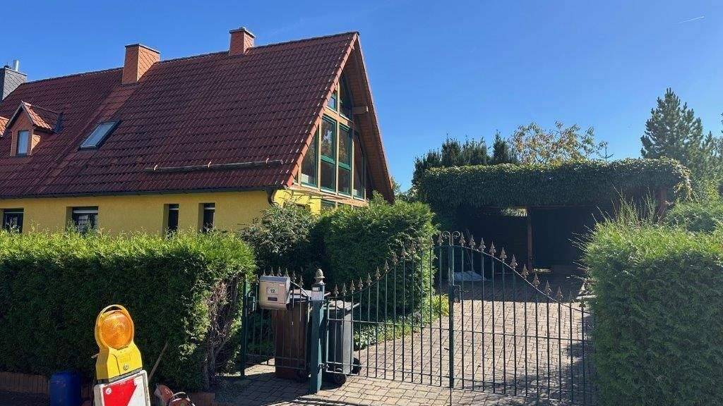 Doppelhaushälfte zum Kauf 230.000 € 1 Zimmer 128 m² 1.000 m² Grundstück Pößneck,Stadt Pößneck 07381