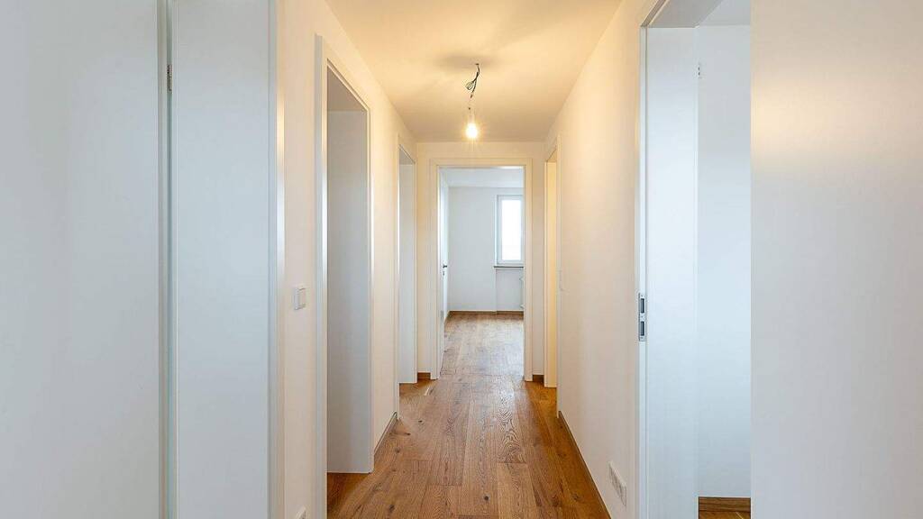 Wohnung zum Kauf 299.650 € 3 Zimmer 70 m² 8. Geschoss frei ab sofort Neuröthenbach Nürnberg 90449