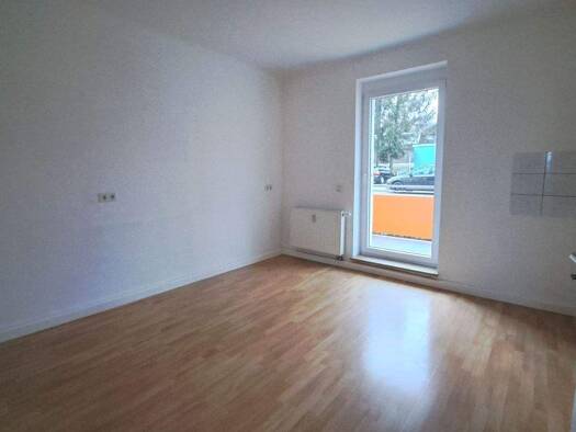 Wohnung zur Miete 310 € 2 Zimmer 58,6 m² EG frei ab sofort Gärtnerstraße 28 Zeitz 06712
