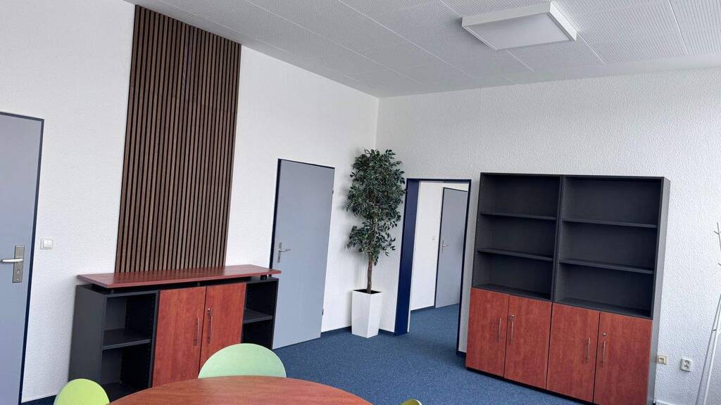 Bürofläche zur Miete provisionsfrei 2 Zimmer 40 m² Bürofläche Edisonstraße 20 Wellsee Kiel 24145