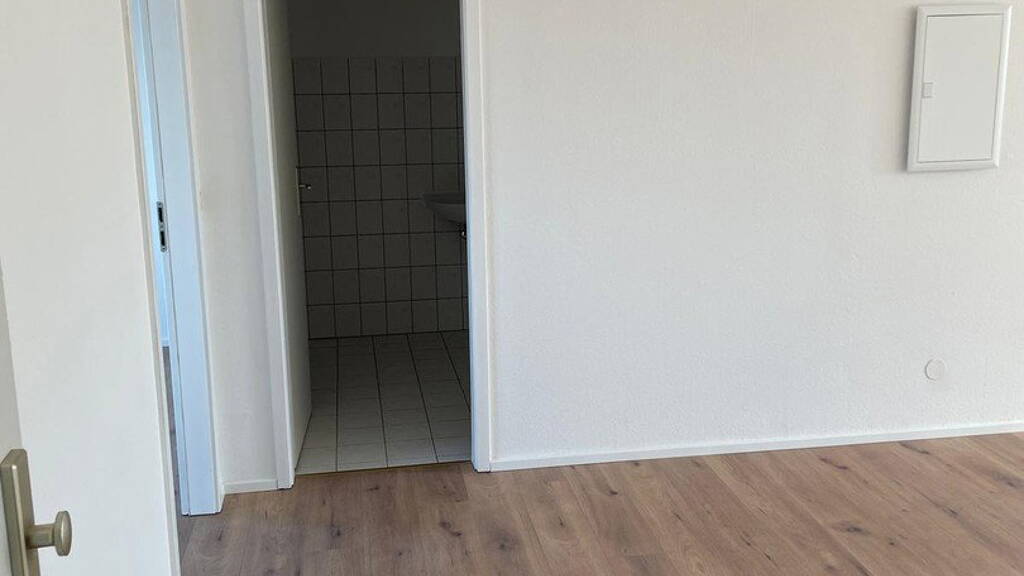 Wohnung zur Miete 550 € 2 Zimmer 75 m² Katharinenweg 18 Apolda 99510
