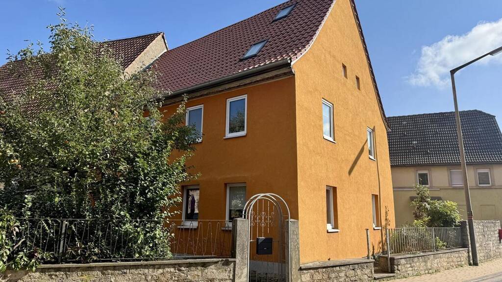 Einfamilienhaus zum Kauf 495.000 € 7 Zimmer 170 m² 686 m² Grundstück Giebelstadt 97232
