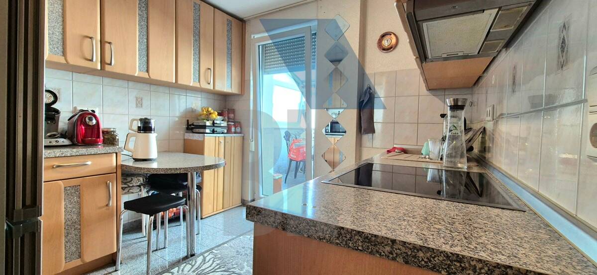 Property thumbnail 7