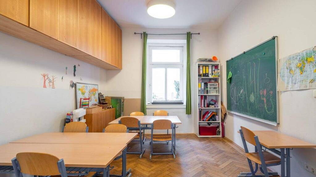 Praxis zum Kauf 980.000 € 6 Zimmer 130 m² Bürofläche Obergiesing München 81541