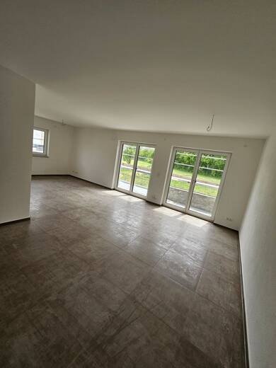 Wohnung zur Miete 980 € 4 Zimmer 98 m² Geschoss 1/1 Edelsfeld Edelsfeld 92265