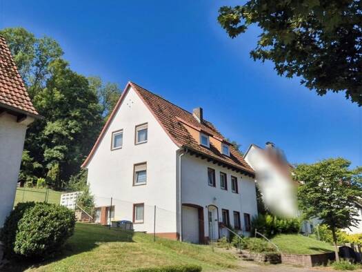 Einfamilienhaus zum Kauf 185.000 € 6 Zimmer 130 m² 1.003 m² Grundstück Bad Hersfeld Bad Hersfeld 36251