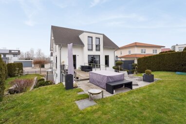 Einfamilienhaus zum Kauf 745.000 € 8 Zimmer 180 m² 437 m² Grundstück Laupheim Laupheim 88471