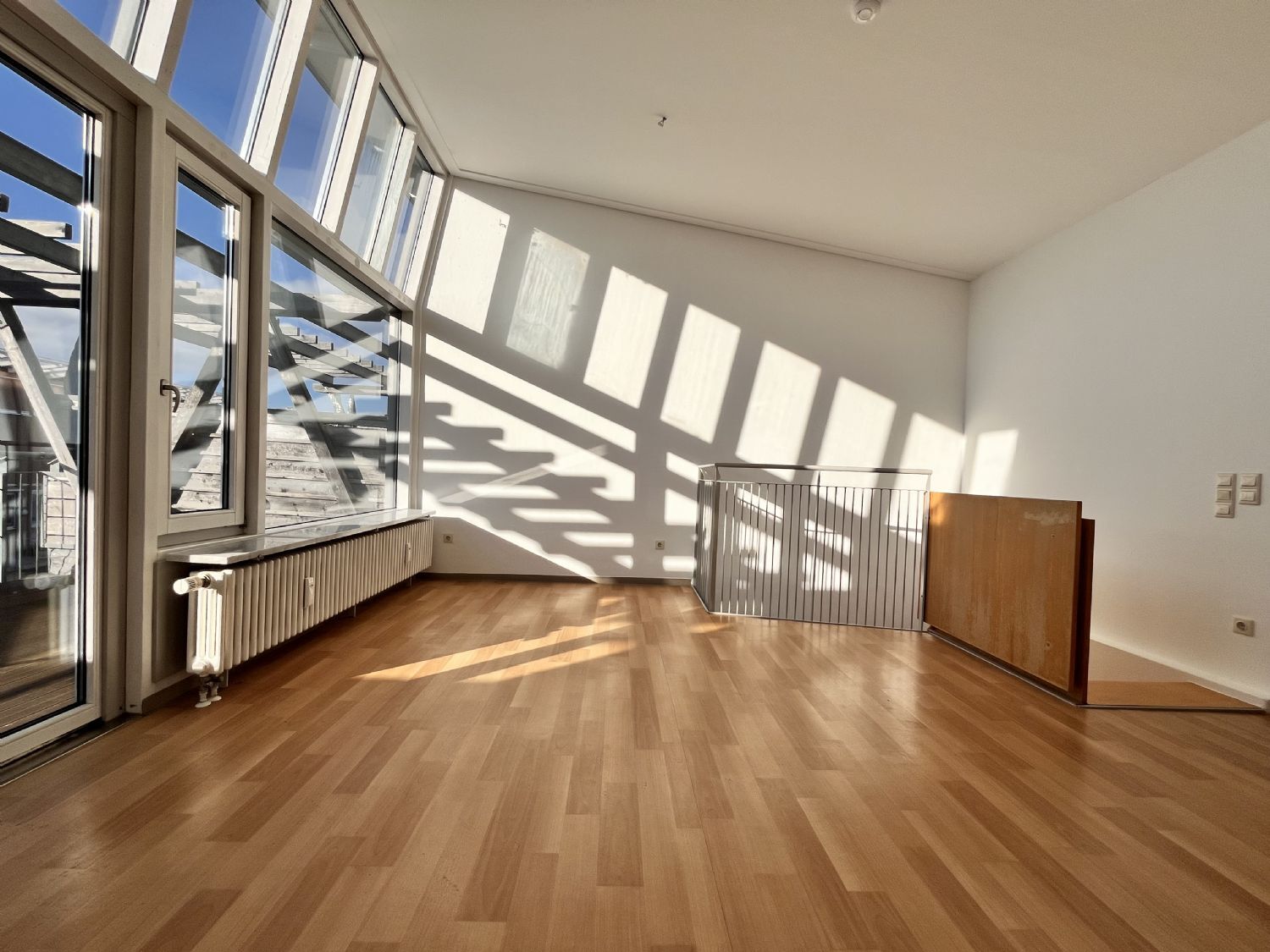 Maisonette zum Kauf 290.000 € 3,5 Zimmer 96,4 m²<br/>Wohnfläche 2.<br/>Geschoss Kerngebiet Waldkraiburg 84478