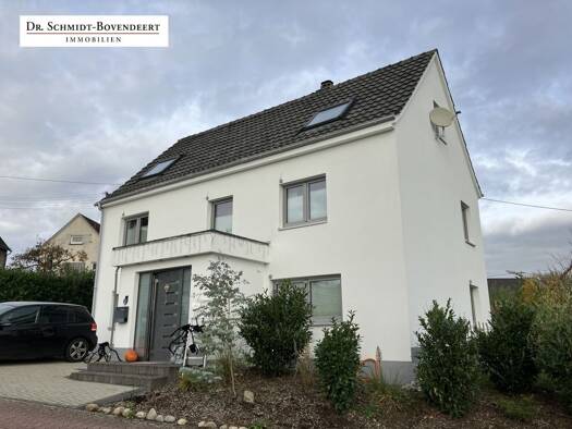 Einfamilienhaus zum Kauf 249.000 € 4 Zimmer 105 m² 717 m² Grundstück Roth Roth-Oettershagen 57539