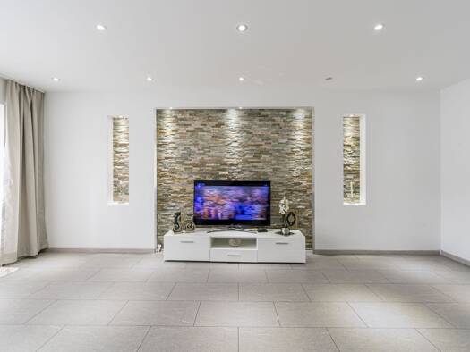 Wohnung zum Kauf 255.000 € 3 Zimmer 87,4 m² 3. Geschoss frei ab sofort Oberlauchringen Lauchringen 79761