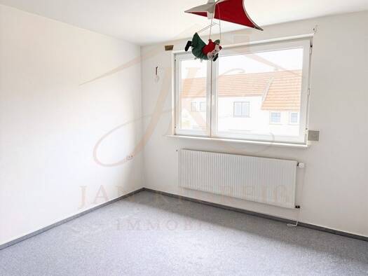Mehrfamilienhaus zum Kauf 225.000 € 8 Zimmer 160 m² 844 m² Grundstück Hausen Burladingen 72393