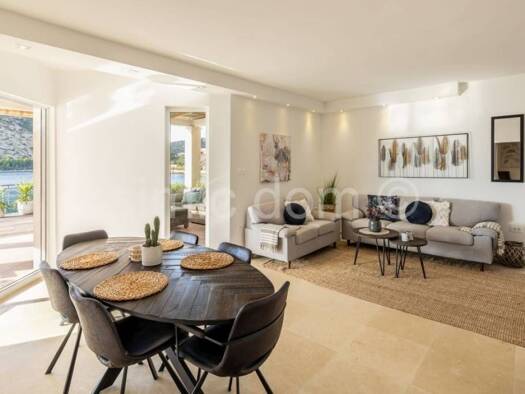 Haus zum Kauf 2.200.000 € 7 Zimmer 220 m² Marina