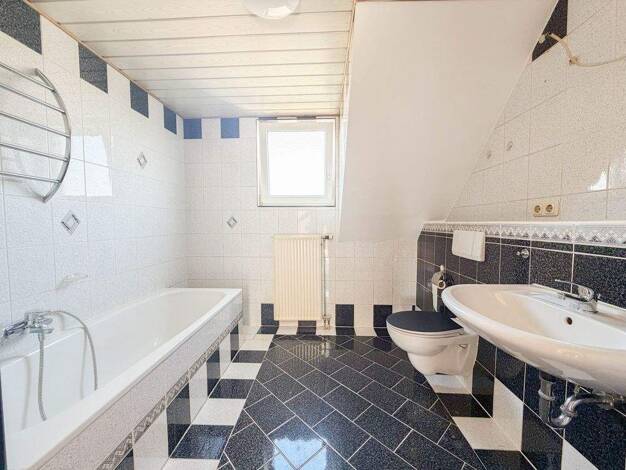 Maisonette zum Kauf 134.000 € 3 Zimmer 97 m² 2. Geschoss Ebersdorf Ebersdorf b.Coburg 96237