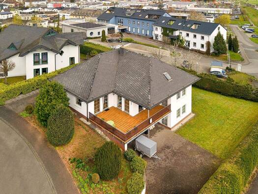 Mehrfamilienhaus zum Kauf 530.000 € 6 Zimmer 225 m² 851 m² Grundstück frei ab sofort Wittlich 54516