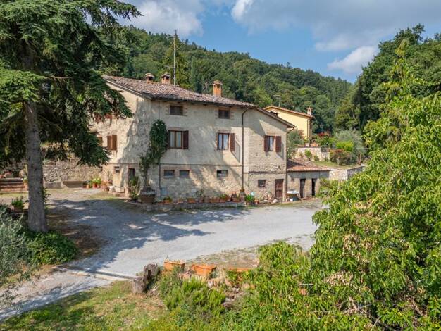 Bauernhaus zum Kauf 550.000 € 10 Zimmer 230 m² 9.869 m² Grundstück Cetona 53040