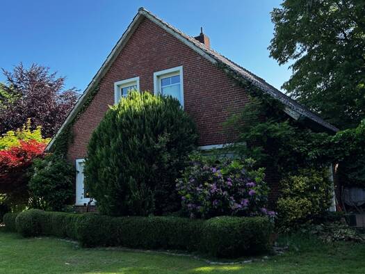 Einfamilienhaus zum Kauf 325.000 € 6 Zimmer 129 m² 795 m² Grundstück Esens 26427